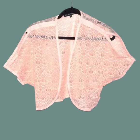 NWT Colleen Lopez Shrug Light Pink Scalloped Shell Design Crop - Picture 1 of 3